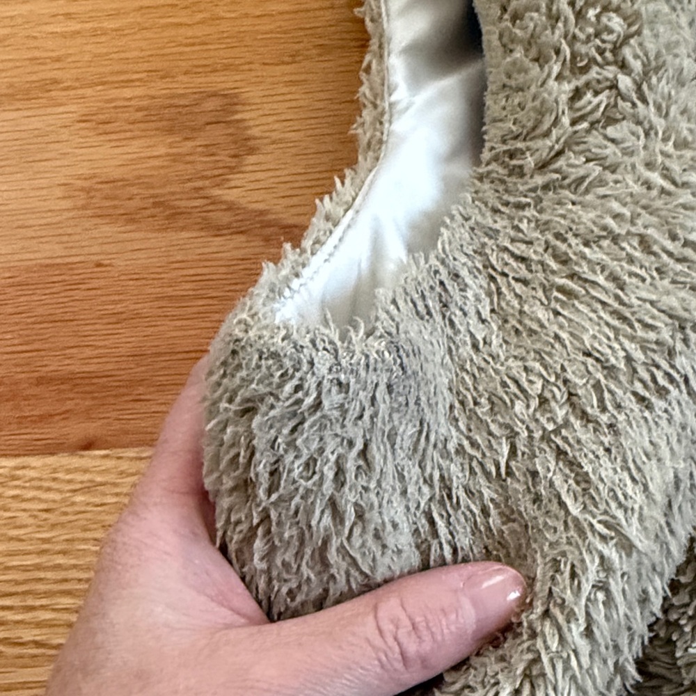 Patagonia Fleece Vest in tan - Picture 5 of 10
